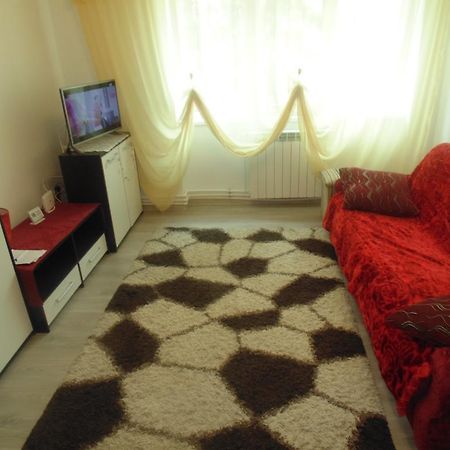 Lary Apartament 수체아바 외부 사진